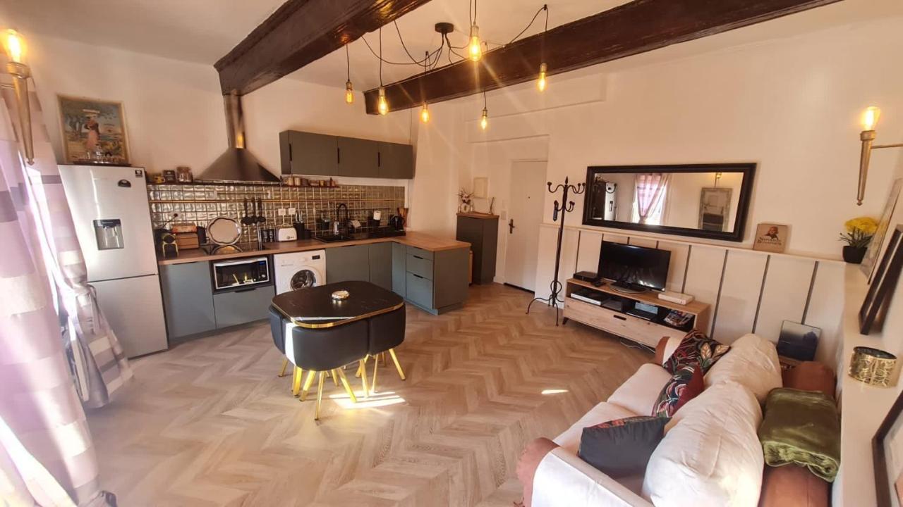 Sunny Apartment With Nice View In History City Center Aix-en-Provence Eksteriør bilde