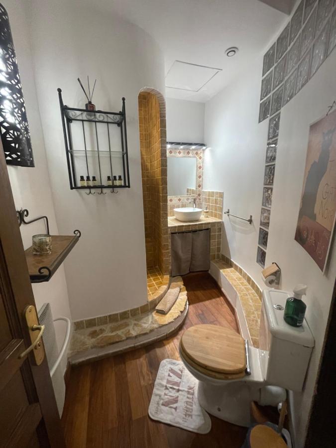 Sunny Apartment With Nice View In History City Center Aix-en-Provence Eksteriør bilde